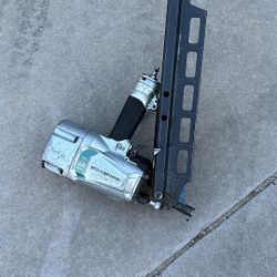 Metano Framing Nailer In Excellent Working Condition 