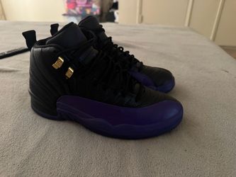 Estoy vendiendo estos 3 pares de tenis los 3 por 250$