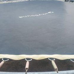 Trampoline 