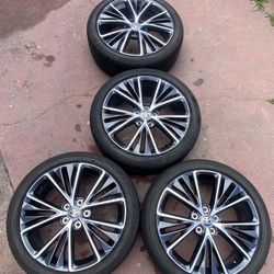 Toyota Prius 19” Wheels