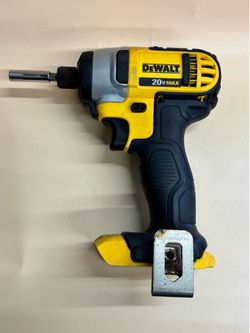 DEWALT 20V MAX 1/4" Cordless Impact Driver