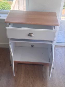 Nightstands with drawer for sale