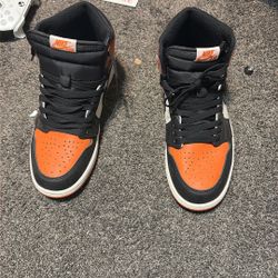Air Jordan 1 Reverse Shattered Backwards