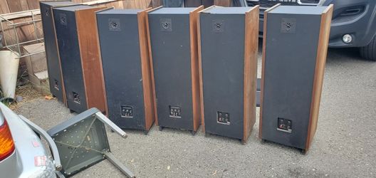 3 set of Vintage Infinity Column II 1976 Stereo Main Tower Speakers