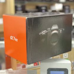 Sony A7R v