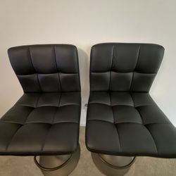Modern Black Swivel Lounge Chairs – Set of 2