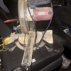 Chicago Electric Table Saw