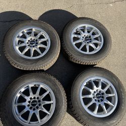 Like New Snow Tires 