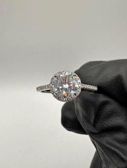 GRA Certified VVS Moissanite Ring - 925 Sterling Silver
