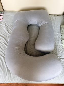 Pregnancy pillow