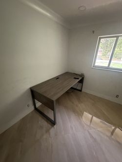 MODERN INDUSTRIAL OFFICE DESK – LIKE NEW! MUST GO! 