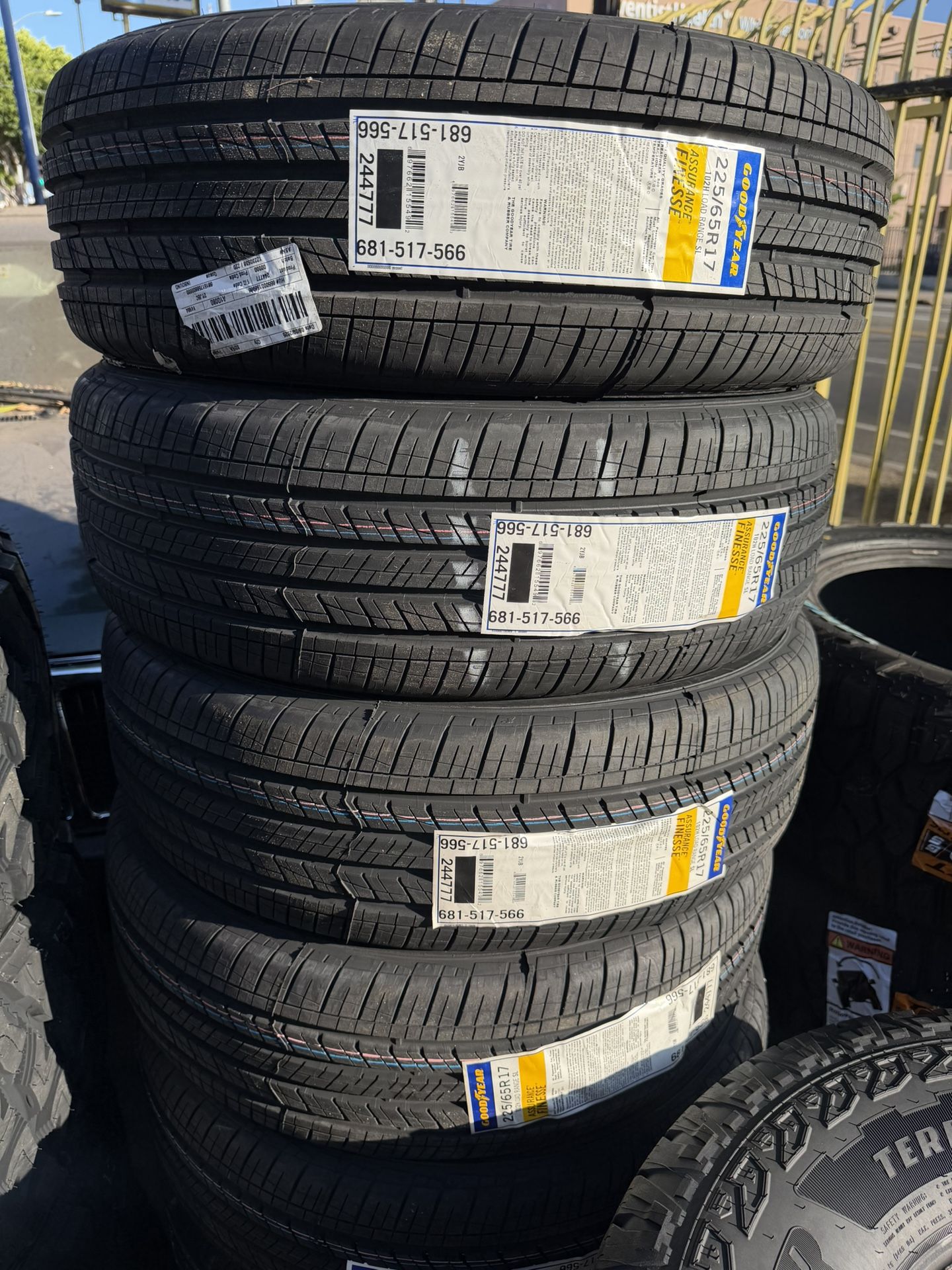 225/65/17 Good Year Assurance Tires