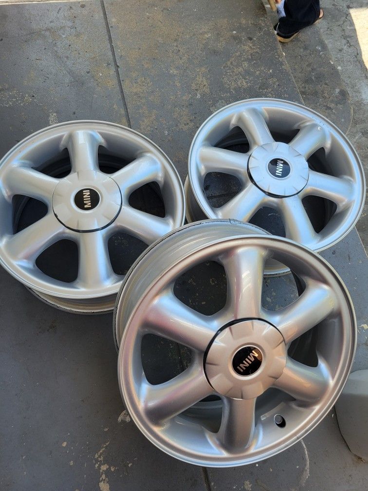 Mini Cooper Set Of Rims