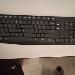 Logitech Keyboard 