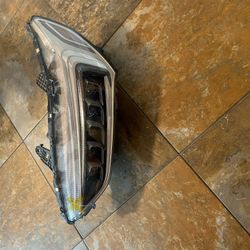 Acura TLX 2019-2020 Right headlight OEM