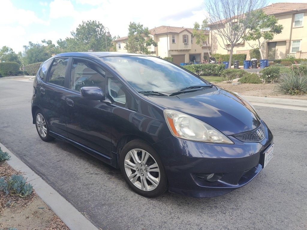 2010 Honda Fit Runs Great