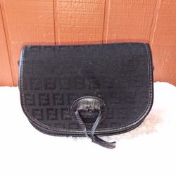 Vintage Fendi Zucchino Black Canvas and Leather Crossbody Bag
Tory 60