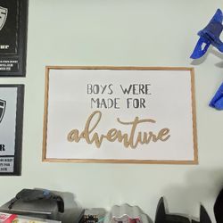 Boys Bedroom Wall Decor/shelf