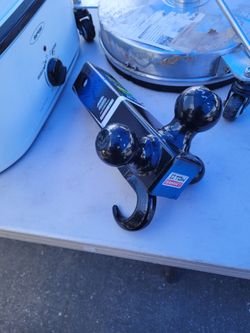 Towing tri-ball mount with hook $45 new