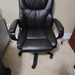 Desk chair