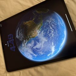 iPad Pro (12.9-inch) (4th generation)