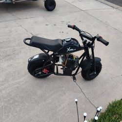 Mini. Bike De Gasolina Para Niños En Buenas Condiciones