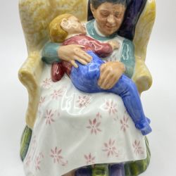 SALE!  Royal Doulton Sweet Dreams Beautiful Heart-Warming Figurine in Perfect Condition