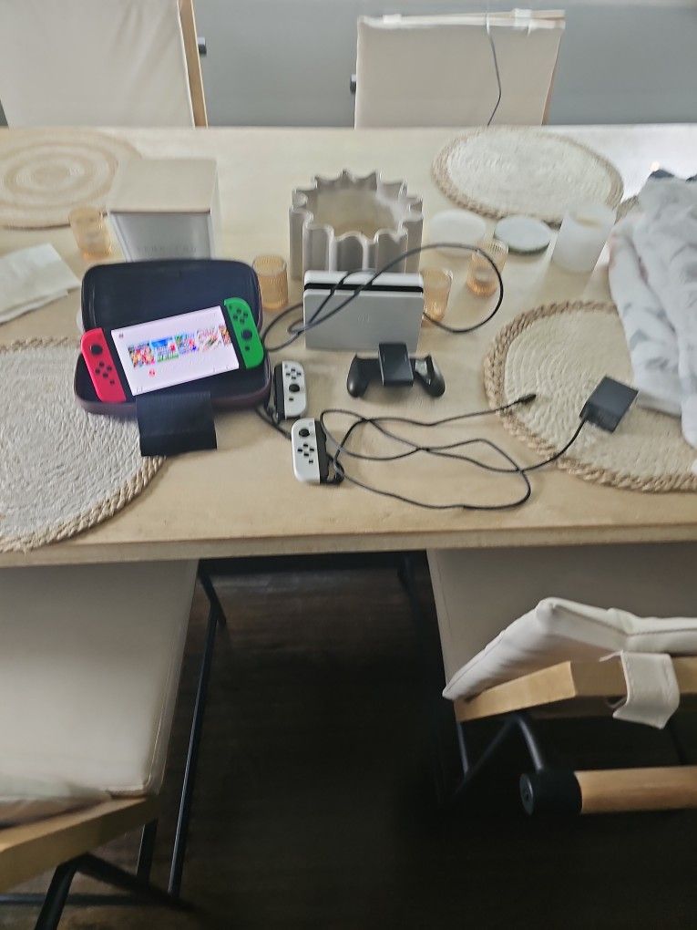 Switch OLED With 4 Joy Cons Total And SD Card