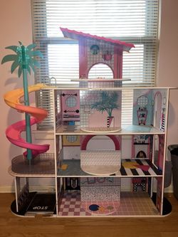 LOL Dollhouse