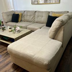 Delivery Available‼️ Tan/biege Sectional Couch