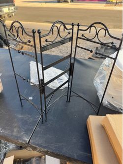 Jewelry stand