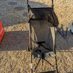 Like New Umbrella Stroller With Shade
