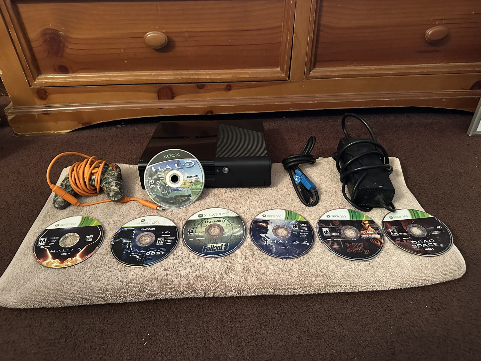 Xbox 360 | Great Condition | Controller And Games Included With HDMI Cord