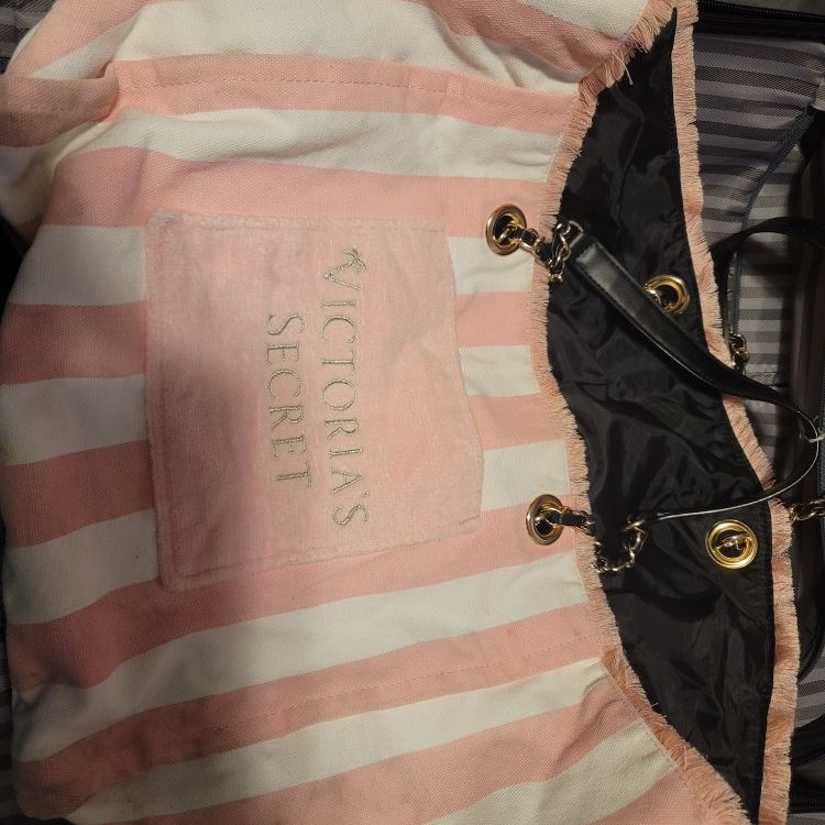 Gold Victoria Secret Tote/Beach Bag with Pouch for Sale in Sacramento, CA -  OfferUp
