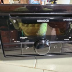 Kenwood Stereo