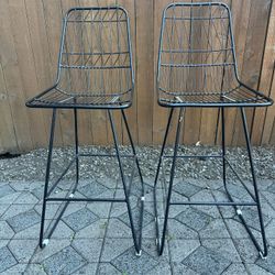 ✨ Set of 2 Modern Wire Bar Stools ✨