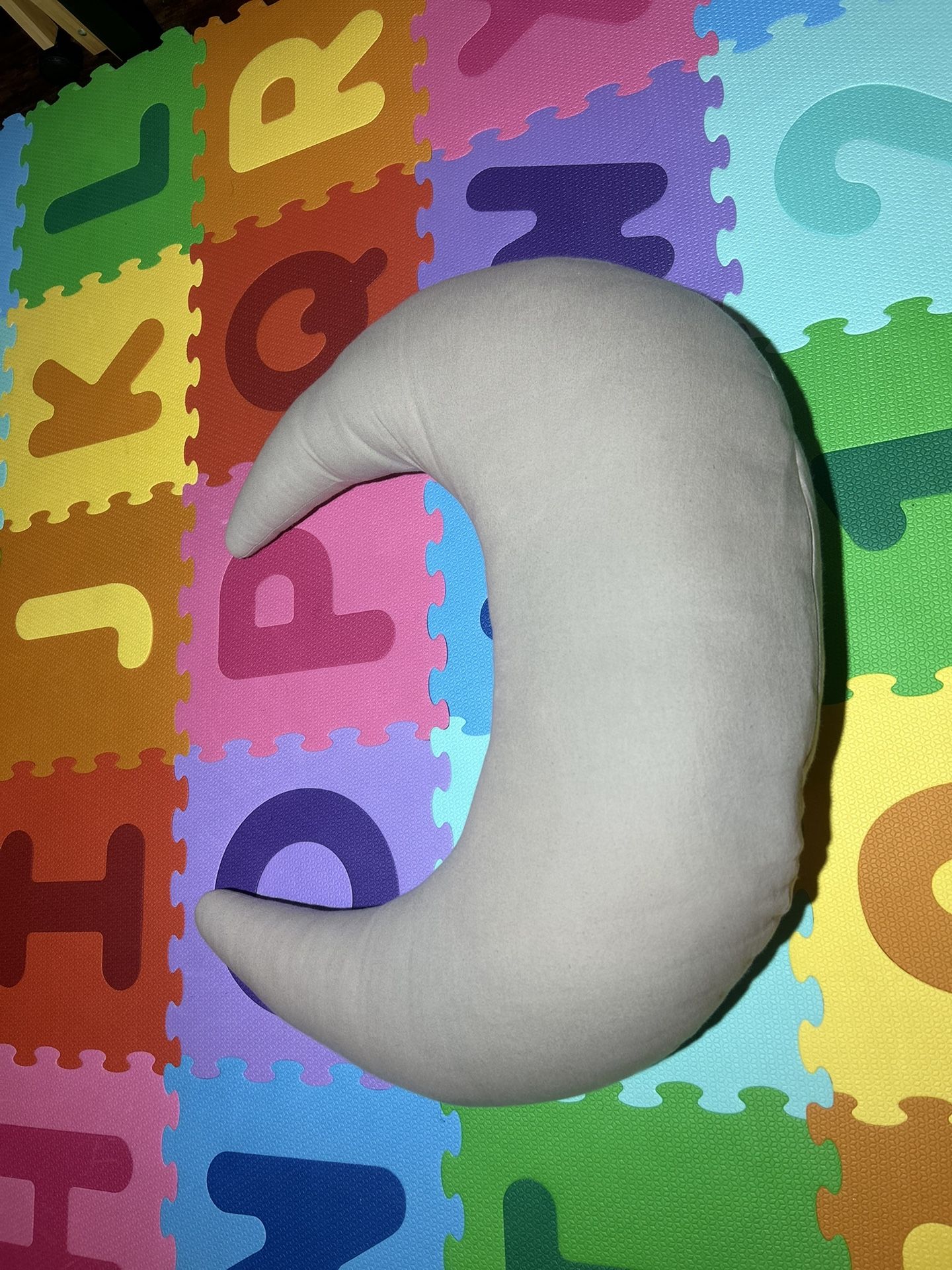 Snuggle Me Organic Feeding Support Pillow