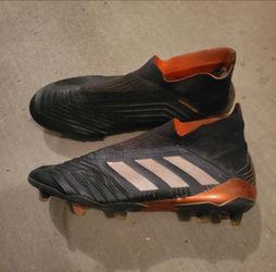 Men's Adidas Predator Soccer Cleats