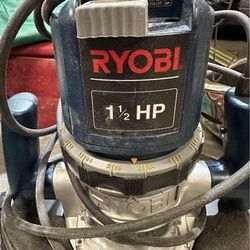 Router Ryobi 1 1/2 HP