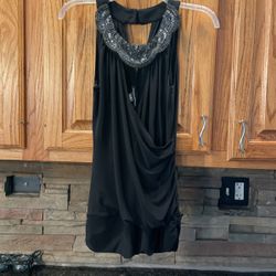 Frank Lyman size 6 sleeveless Blouse