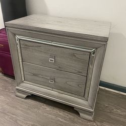 IKEA Dresser With 2 Cabinets - Slightly Used, Like New