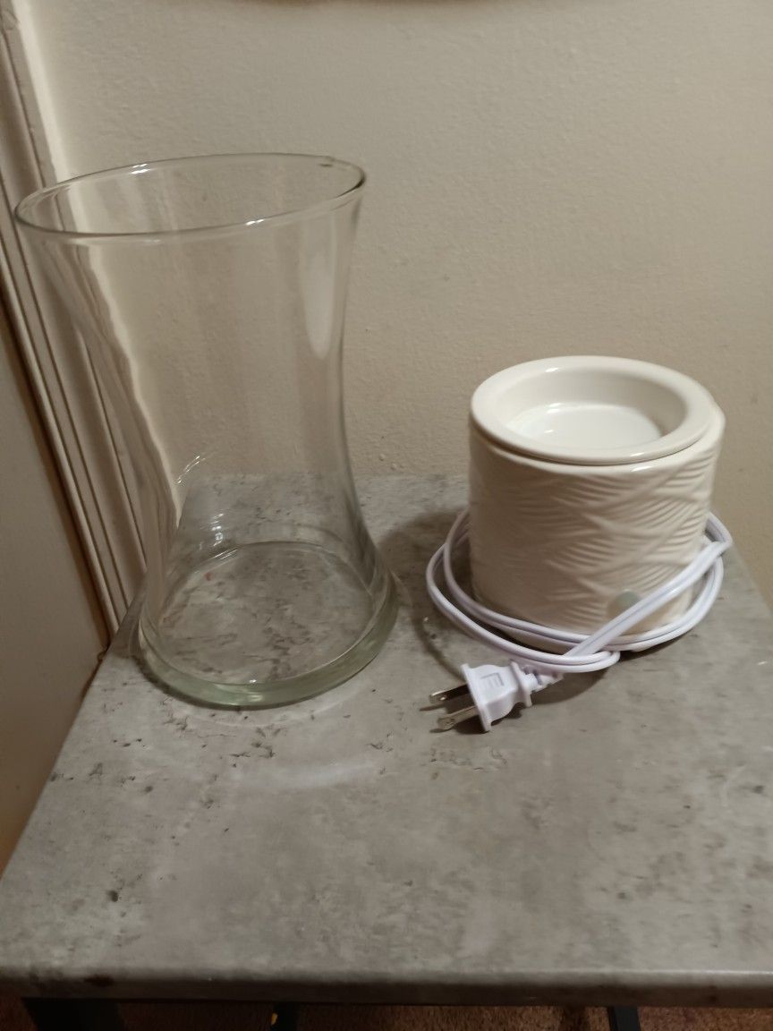 Clear vase  And  Wax Warmer