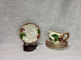 Franciscan Apple Saucers (4pc)