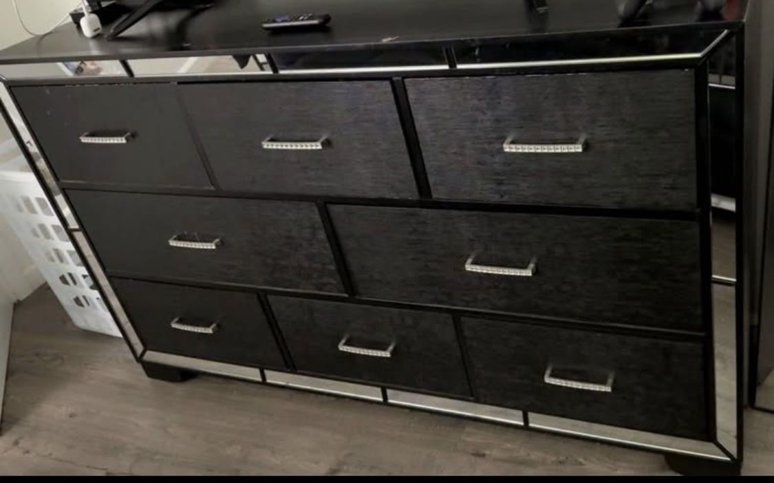 Black Dresser & 2 Nights Stands