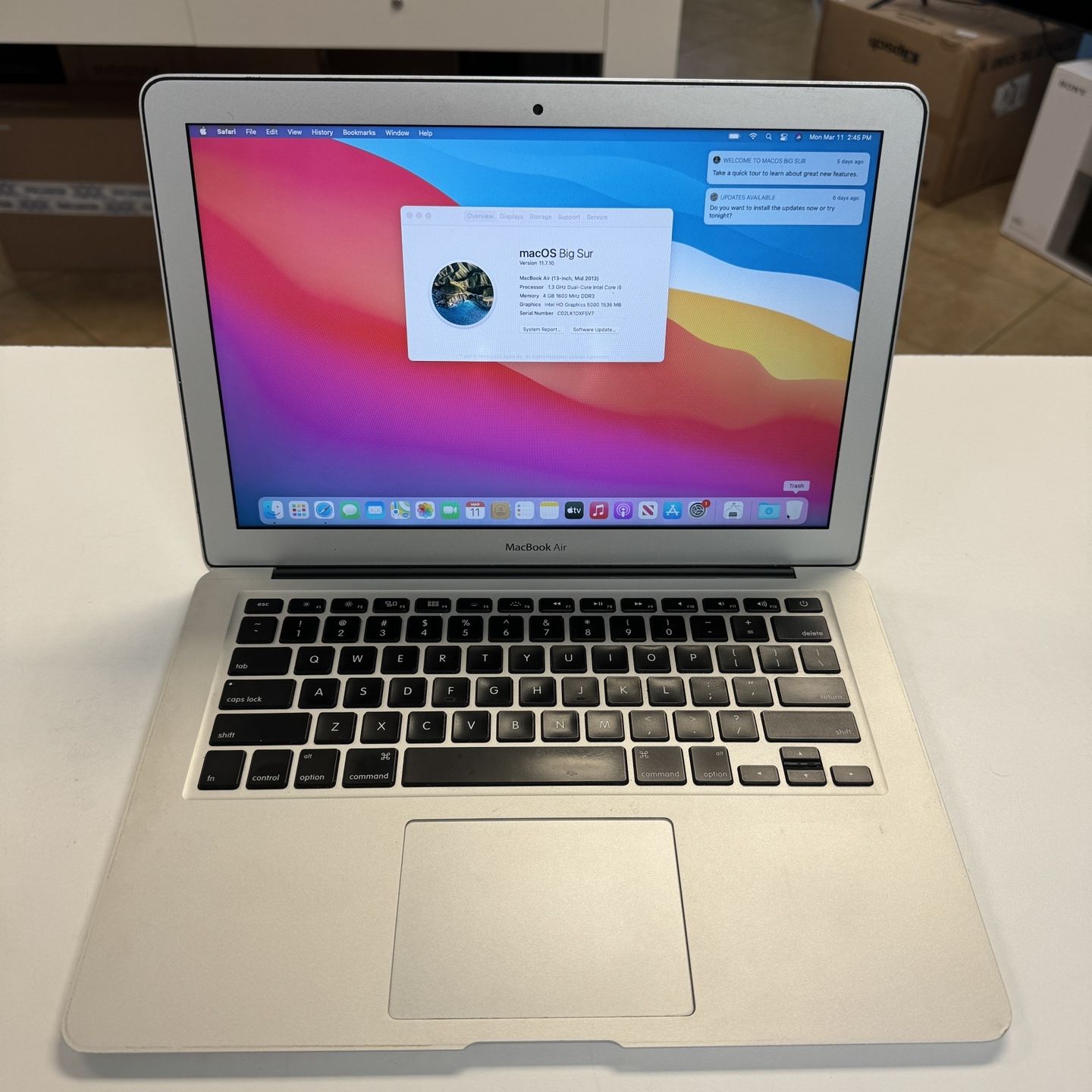 MacBook Air 13inch I5/128ssd macOS Bigsur Very Good Condition 