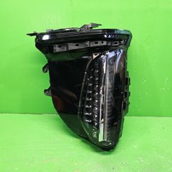 Escalade 2025 2026 HEADLIGHT OEM