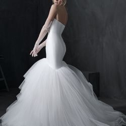 Never Worn ♥️ Maggie Sottero HOLDEN SZ 10 Trumpet Mermaid Wedding Dress