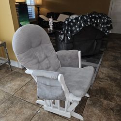 Rocking Chair 