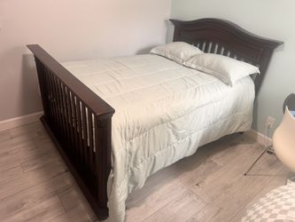 BEDROOM SET FOR SALE
