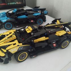 (2) LEGO Technic Bugattis $60